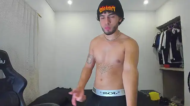 daddy jhons online show from 12-21-24, 01:58