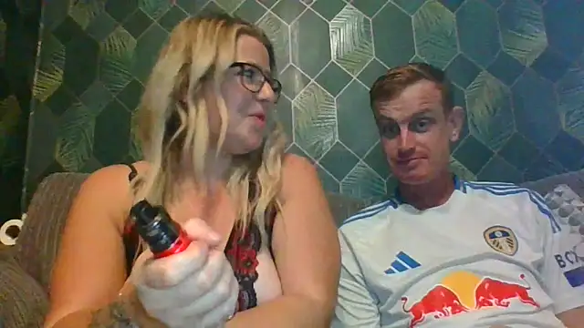 Snapshot of SweetXCandyX chatting on 11-09-25, 06:50 SweetXCandyX online show from 11-09-25, 06:50