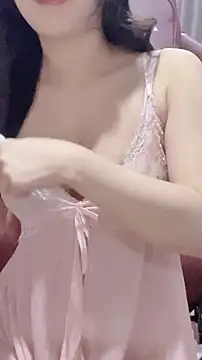 nenechuchu online show from 09-17-25, 05:09