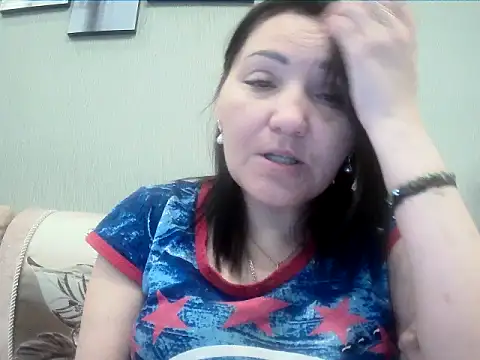 Snapshot of ClaireSunset chatting on 05-12-26, 05:32 ClaireSunset online show from 05-12-26, 05:32