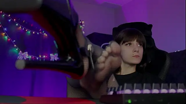 Kathleen Meow online show from 01-14-25, 03:36