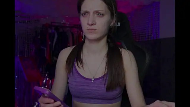 Kathleen Meow online show from 10-18-25, 06:41