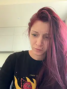 Kathleen Meow online show from 05-18-26, 06:52