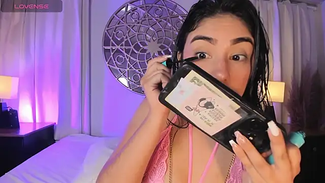 Belliinda 21 online show from 03-20-25, 06:53