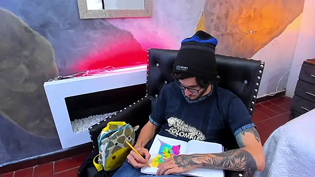 Loggan donnelly online show from 12-24-24, 09:44