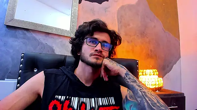 Loggan donnelly online show from 12-29-24, 11:18