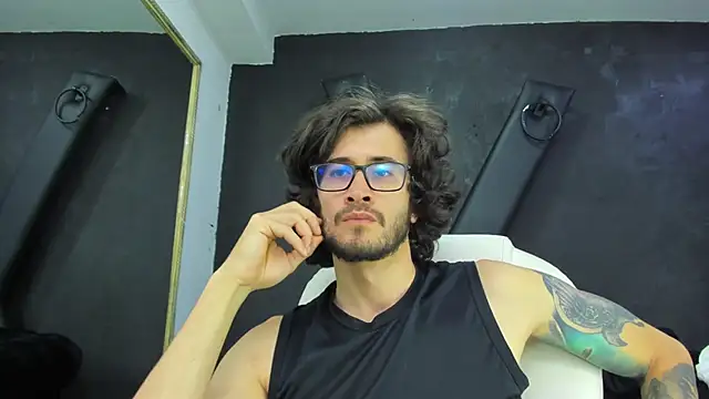 Loggan donnelly online show from 03-16-25, 10:53