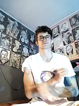 Loggan donnelly online show from 12-17-25, 10:49