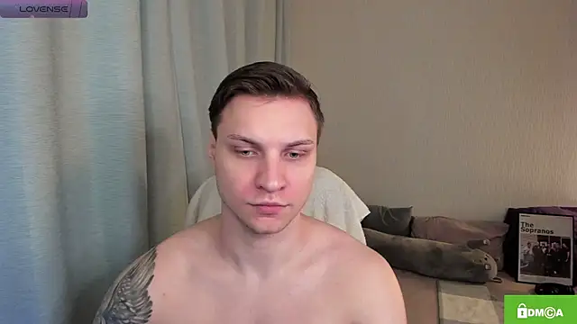 handsome guy01 online show from 06-12-26, 09:25
