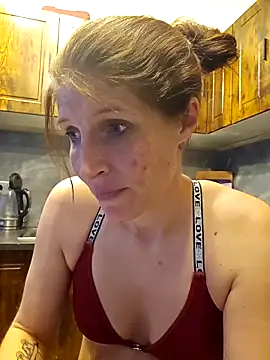 Lenchen  online show from 03-10-26, 08:36