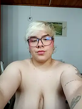 amalia love online show from 10-11-25, 05:17