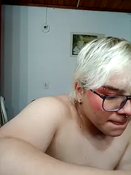 amalia love online show from 10-16-25, 06:25