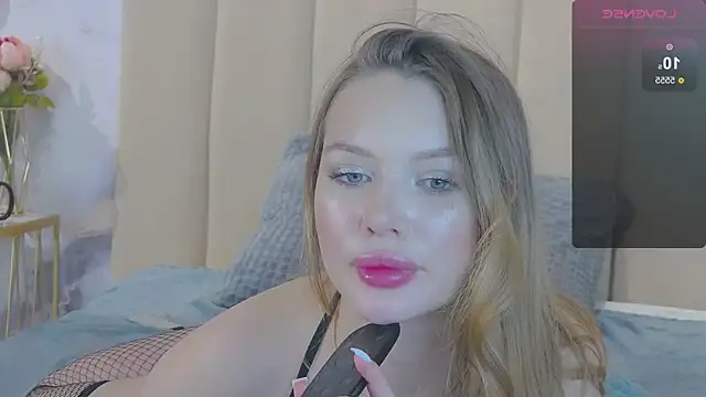 ViolaFlirt online show from 01-25-25, 07:17