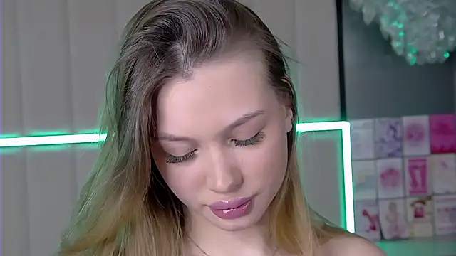 ViolaFlirt online show from 02-01-25, 04:14