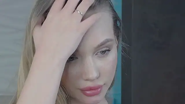 ViolaFlirt online show from 02-15-25, 07:27