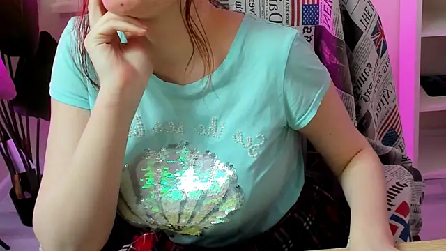 CarolGiggly online show from 05-13-26, 09:06