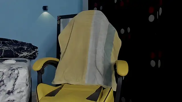 Alex motta online show from 12-19-25, 05:14