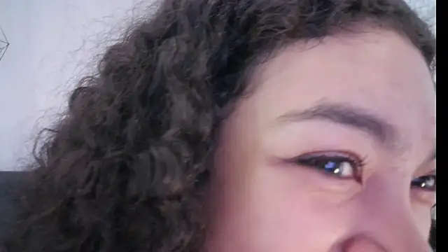 Snapshot of Aurora_ath chatting on 03-01-25, 06:35 Aurora ath online show from 03-01-25, 06:35