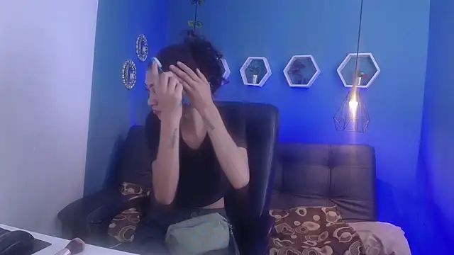 Snapshot of Aurora_ath chatting on 04-11-26, 09:02 Aurora ath online show from 04-11-26, 09:02