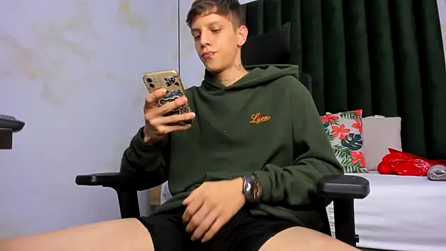 Adam hard  online show from 03-05-25, 11:49