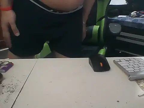 SOLESFETISHBR online show from 11-16-25, 06:57