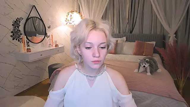 Snapshot of VelvetVixen155 chatting on 12-06-24, 03:19 VelvetVixen155 online show from 12-06-24, 03:19