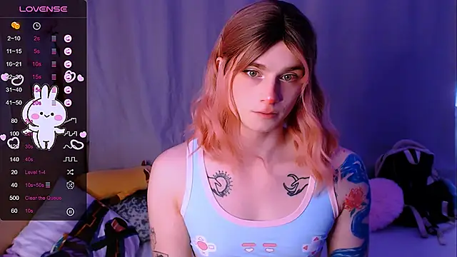 Alice Hells online show from 10-29-25, 07:32