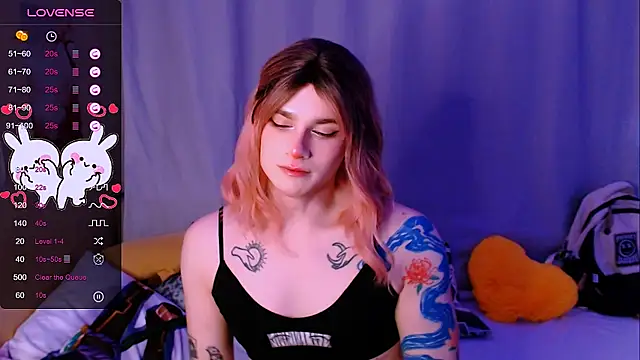 Alice Hells online show from 10-31-25, 05:41