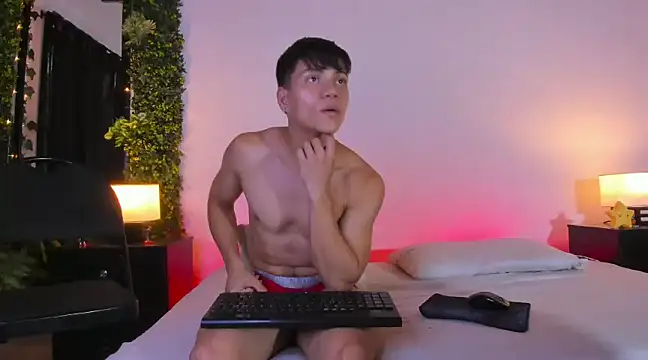 Valentino  X online show from 03-04-25, 04:30