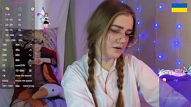 Snapshot of RedVelveten chatting on 01-22-25, 10:07 RedVelveten online show from 01-22-25, 10:07