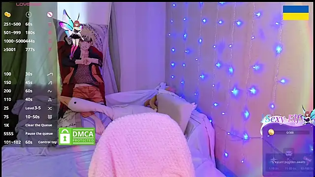 Snapshot of RedVelveten chatting on 03-08-25, 06:43 RedVelveten online show from 03-08-25, 06:43