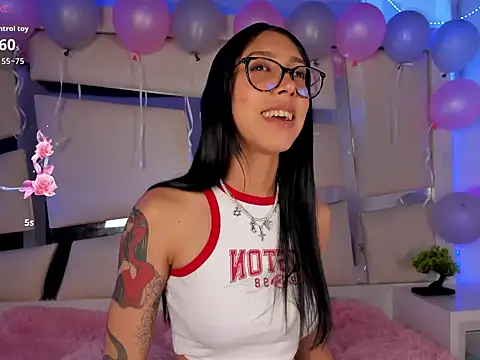 Snapshot of Mis__lola chatting on 11-11-25, 09:15 Mis lola online show from 11-11-25, 09:15