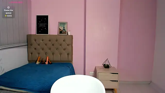 Snapshot of lauren_rios7 chatting on 09-12-25, 07:47 lauren rios7 online show from 09-12-25, 07:47