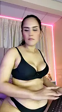 Snapshot of Aliison_Smith chatting on 01-19-25, 07:57 Aliison Smith online show from 01-19-25, 07:57