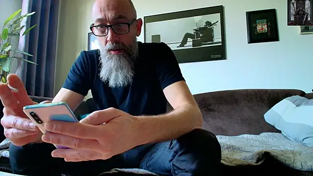 Kingsscepter online show from 03-21-25, 02:40