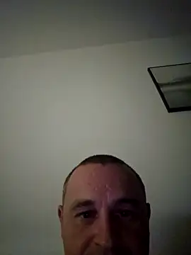 Snapshot of Vipbus chatting on 10-08-25, 07:55 Vipbus online show from 10-08-25, 07:55