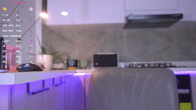 Snapshot of b3llaspringg chatting on 05-17-26, 01:58 b3llaspringg online show from 05-17-26, 01:58