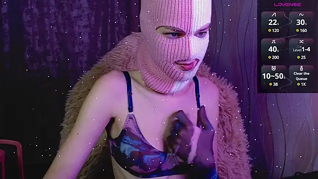 Domiiiniiicana online show from 12-21-24, 08:43