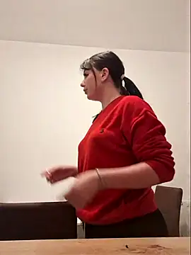 Snapshot of AveryWillow chatting on 02-16-25, 11:26 AveryWillow online show from 02-16-25, 11:26