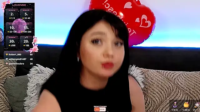 Snapshot of AveryWillow chatting on 02-20-25, 09:09 AveryWillow online show from 02-20-25, 09:09