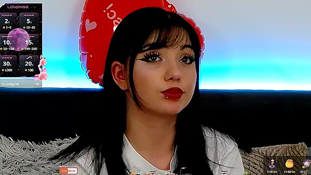 Snapshot of AveryWillow chatting on 02-23-25, 06:23 AveryWillow online show from 02-23-25, 06:23