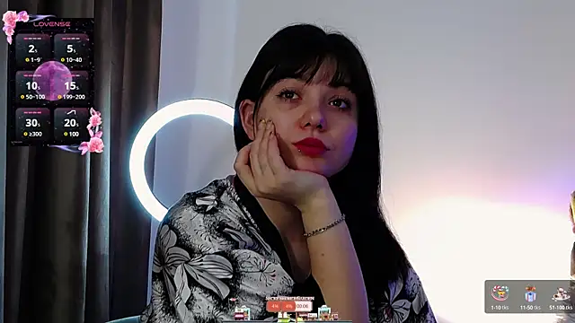 Snapshot of AveryWillow chatting on 03-10-25, 10:26 AveryWillow online show from 03-10-25, 10:26