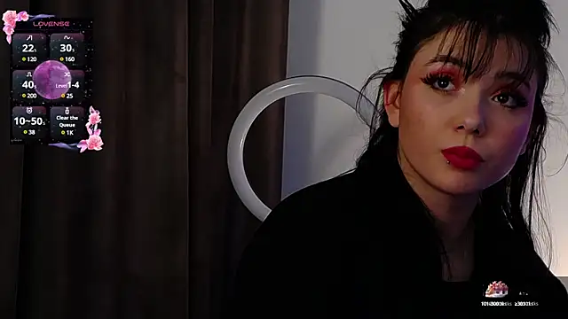 Snapshot of AveryWillow chatting on 03-11-25, 01:45 AveryWillow online show from 03-11-25, 01:45