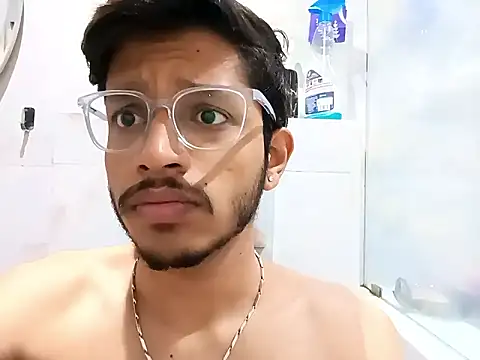 skinnyyyyyyyyy online show from 02-20-25, 03:01