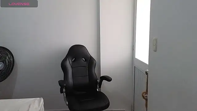 mandy renzon1  online show from 09-12-25, 02:39