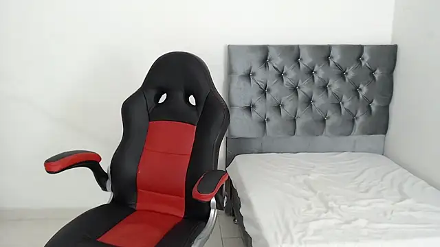 Snapshot of nicol_jc chatting on 12-19-24, 03:41 nicol jc online show from 12-19-24, 03:41