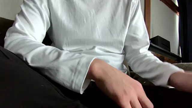 Snapshot of tuki_fu chatting on 12-09-24, 07:06 tuki fu online show from 12-09-24, 07:06