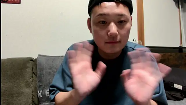 Snapshot of tuki_fu chatting on 01-30-25, 12:16 tuki fu online show from 01-30-25, 12:16