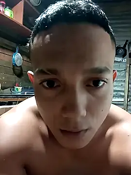 Snapshot of tayson_ chatting on 01-10-25, 11:00 tayson online show from 01-10-25, 11:00