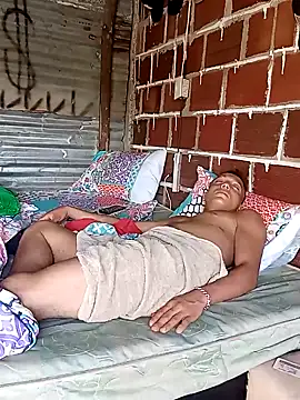 Snapshot of tayson_ chatting on 01-10-25, 08:37 tayson online show from 01-10-25, 08:37